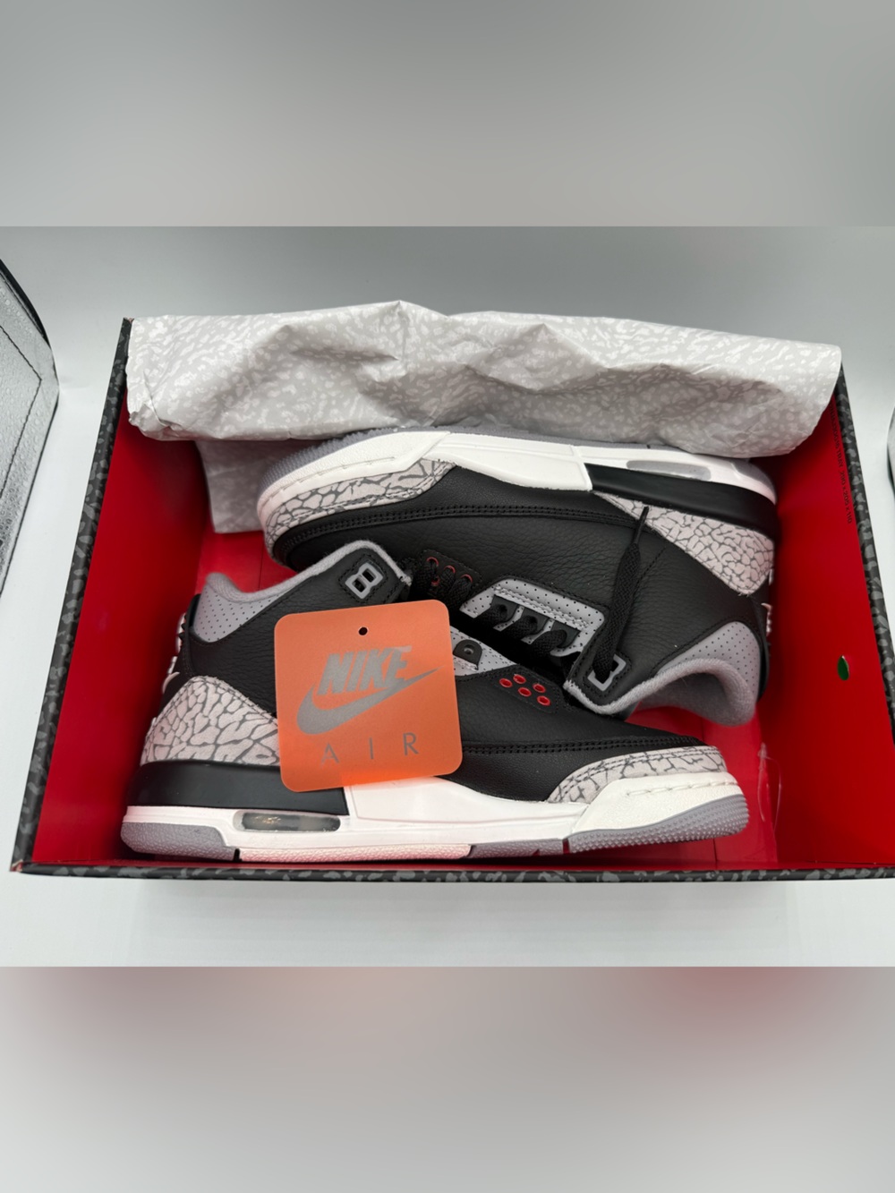 NEW IN BOX - Nike Air Jordan 3 Retro OG 2024 Black Cement Size 4Y - Picture 3 of 5